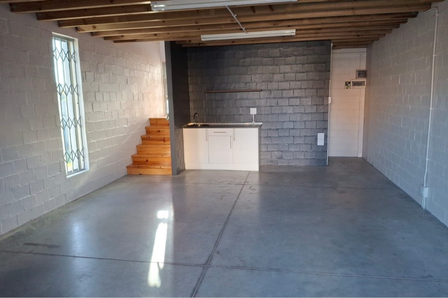 To Let commercial Property for Rent in Fairview Eastern Cape